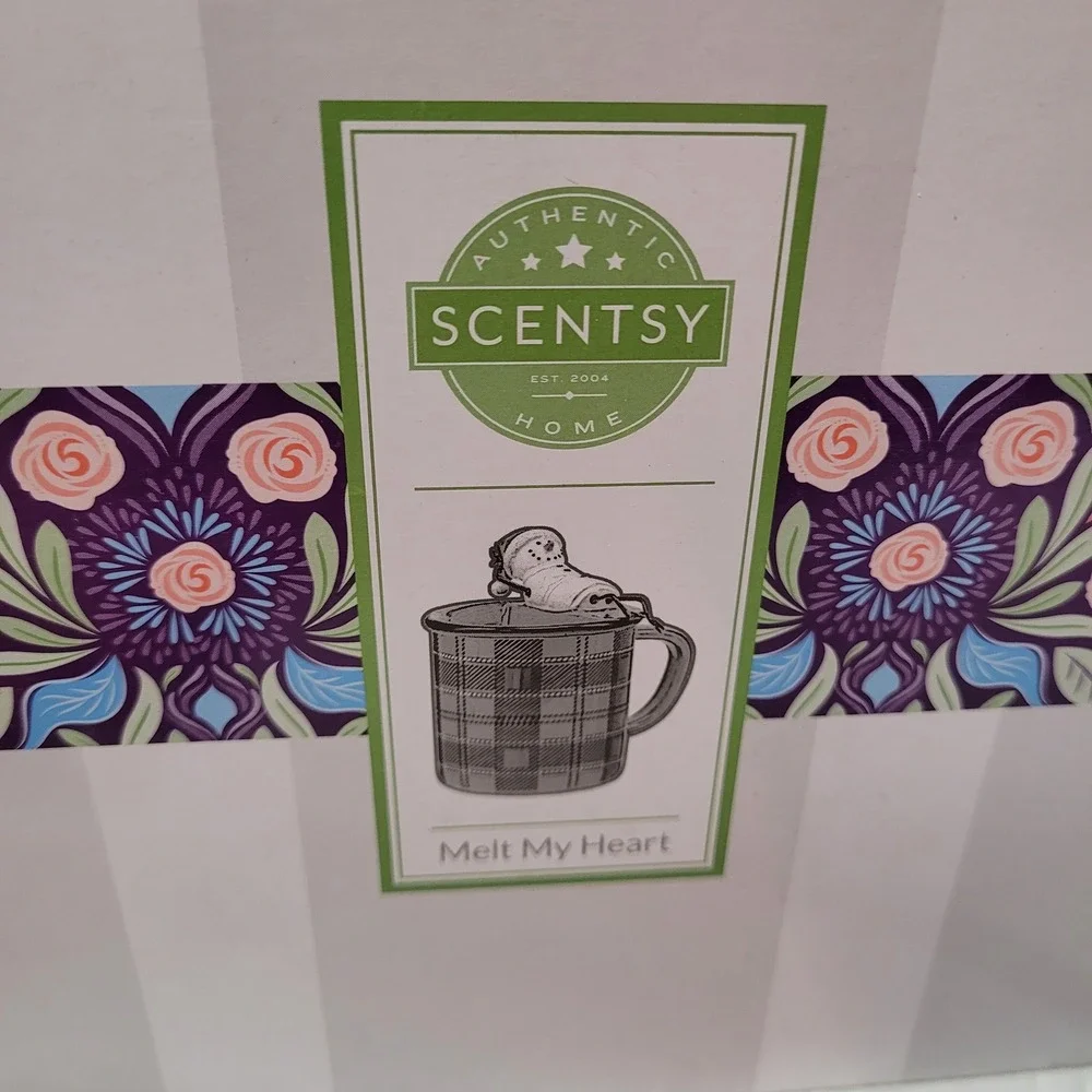Scentsy Melt My Heart Warmer Red Plaid‎ Campfire Mug Marshmallow Snowman Holiday